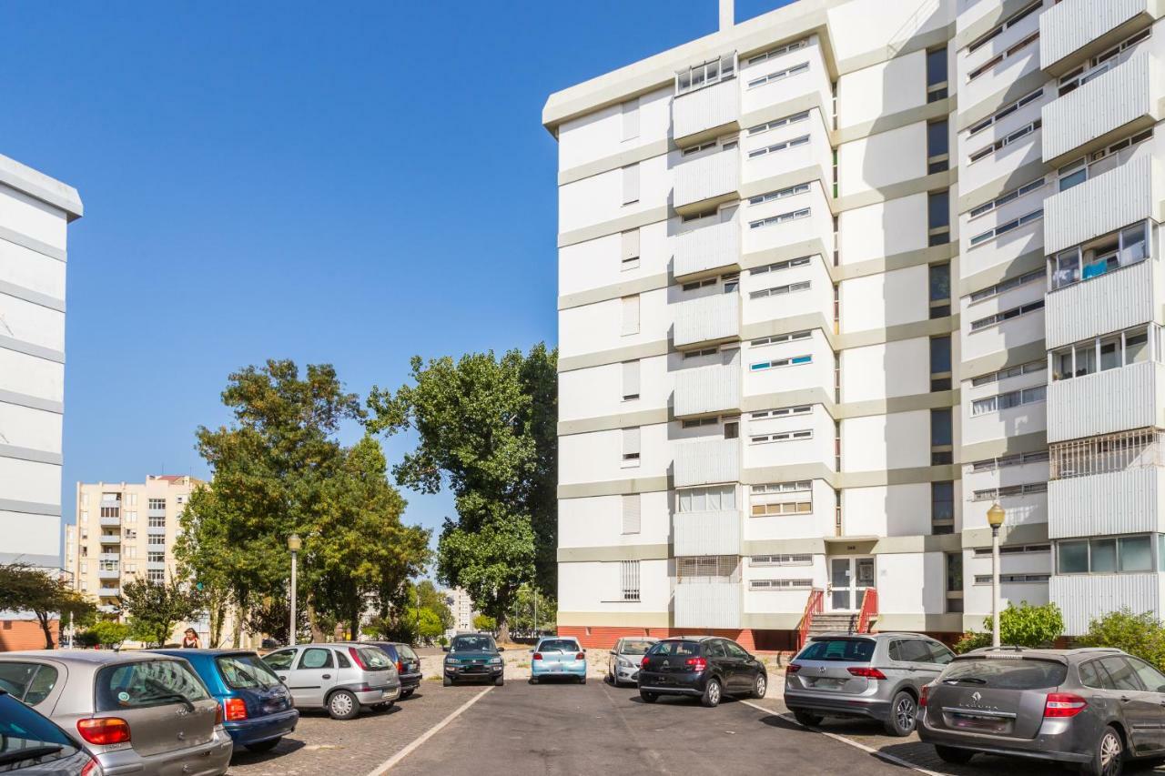 مبيت وإفطار Lisboa أجنحة مطار لشبونة المظهر الخارجي الصورة